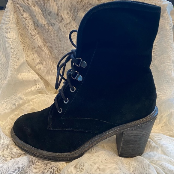 White Mountain Fall Black Suede Leather Booties w/ 3.5”Heel - size 8 - Picture 10 of 16